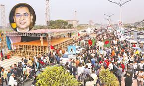 “BNP Acting Chairman Tarique Rahman returns to Bangladesh after 17 years of exile, supporters gathering in Dhaka to welcome him”
