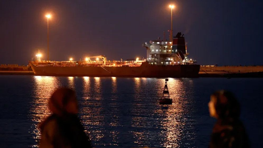 Map of Hormuz Strait showing strategic oil shipping route between Iran and Oman with naval activity